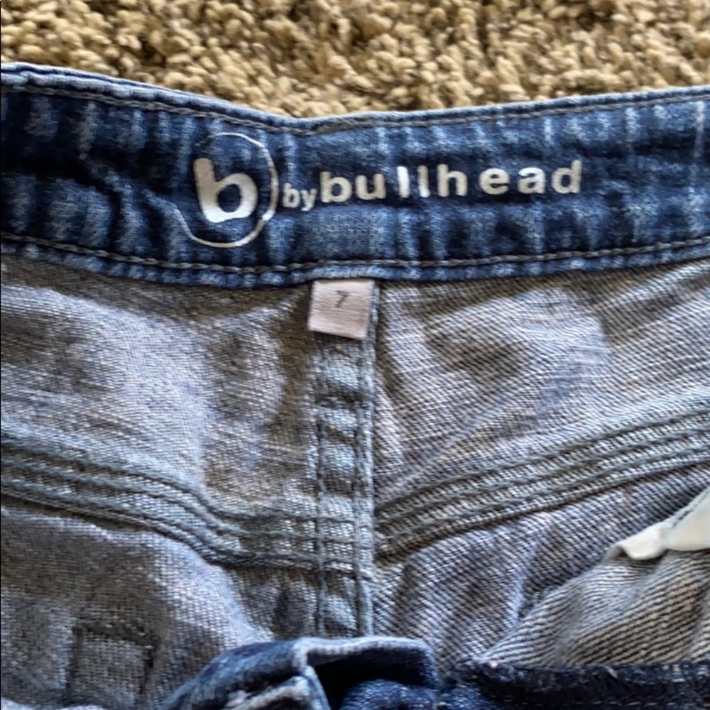 Bullhead Shorts - Picture 2 of 3